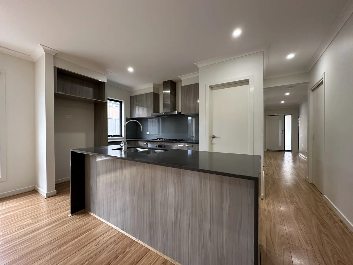 10 Caspar Place, Maddingley VIC 3340 photo 3