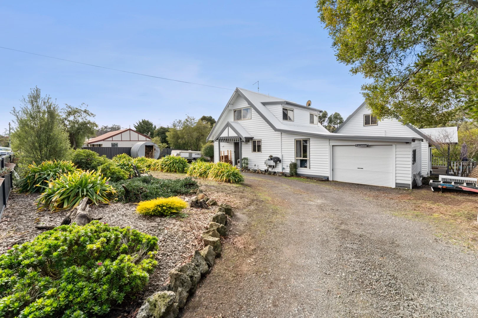 163 Main Road, Hepburn VIC 3461