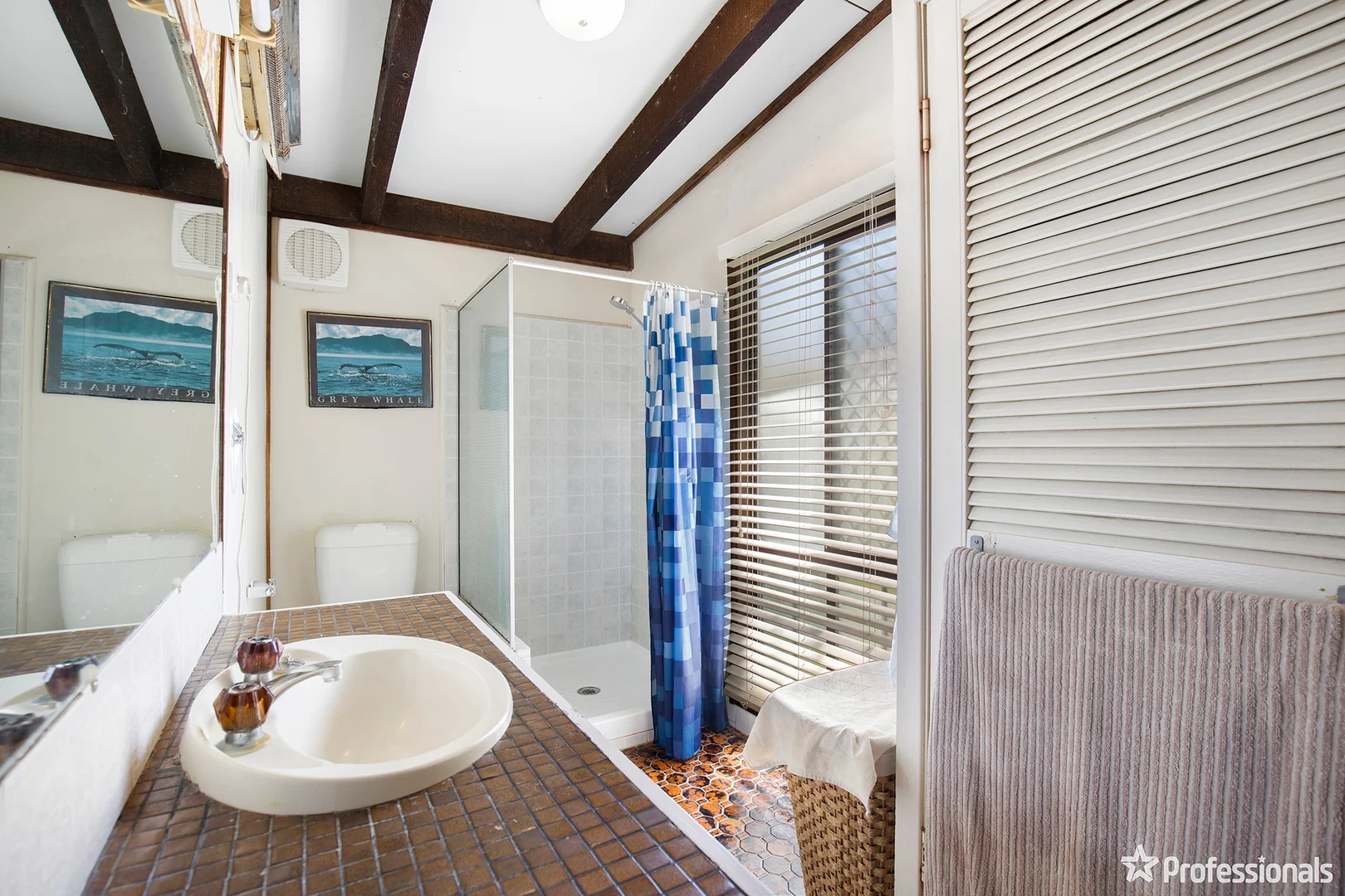 Additional image 4 of 1 Bishop Crescent, Armidale NSW 2350