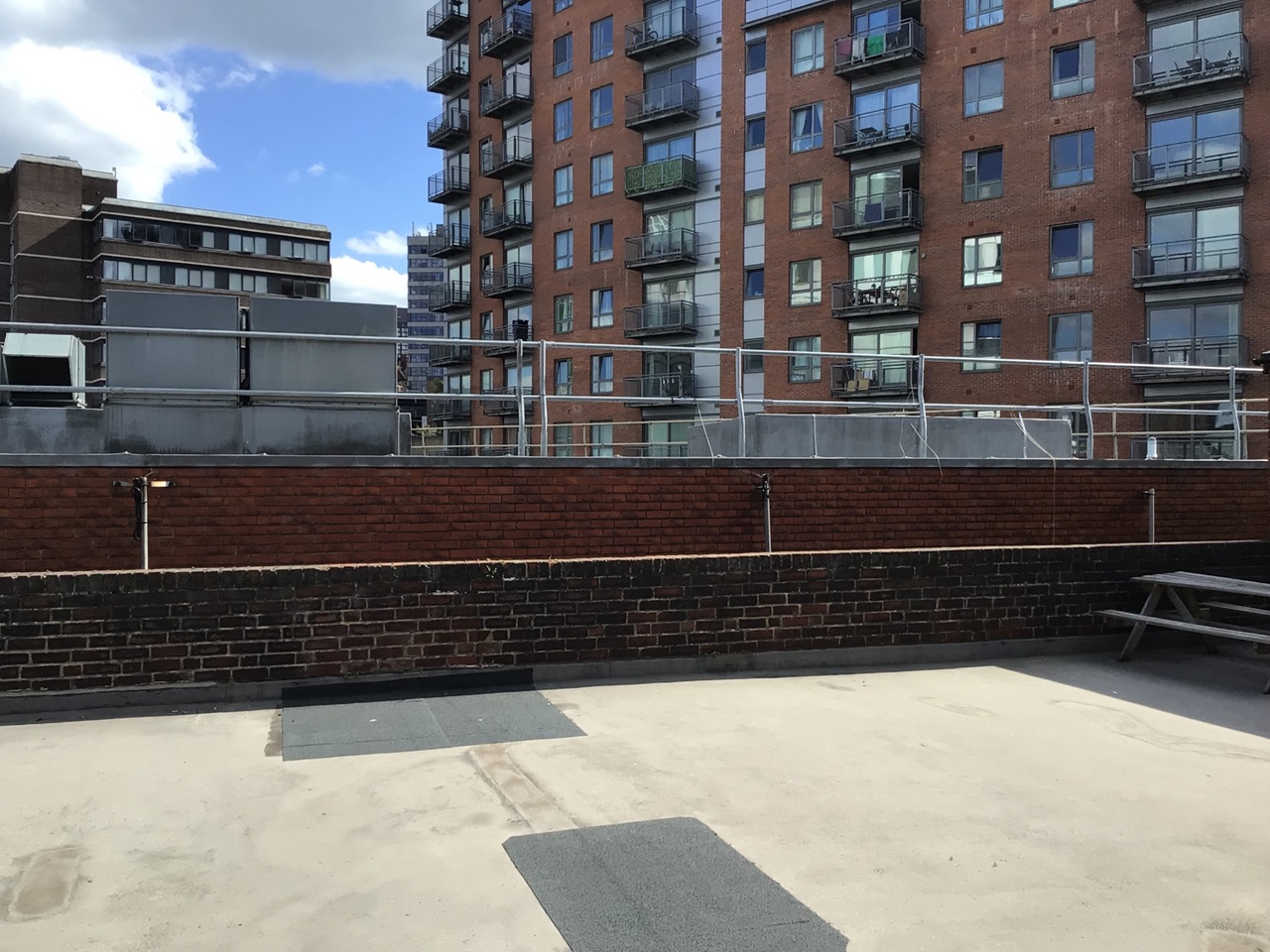 1 Bed Flat, Lambert St, S3, N1 7GU photo 3