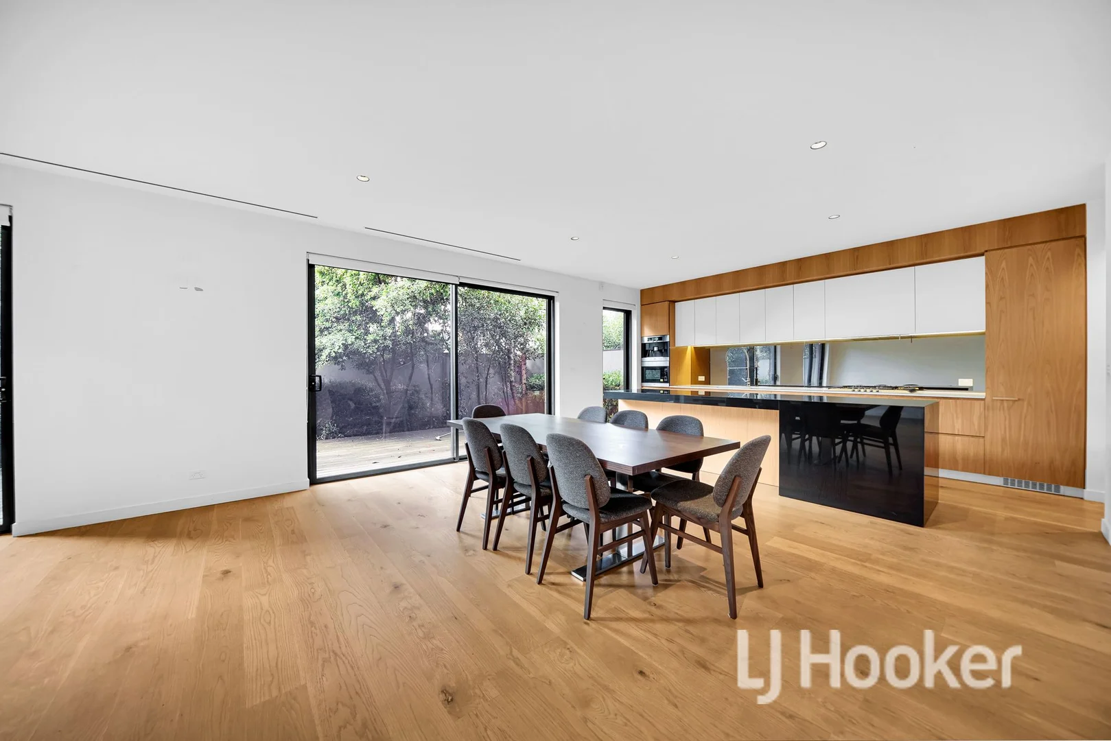 Additional image 5 of 4 Holly Lane, Kew VIC 3101