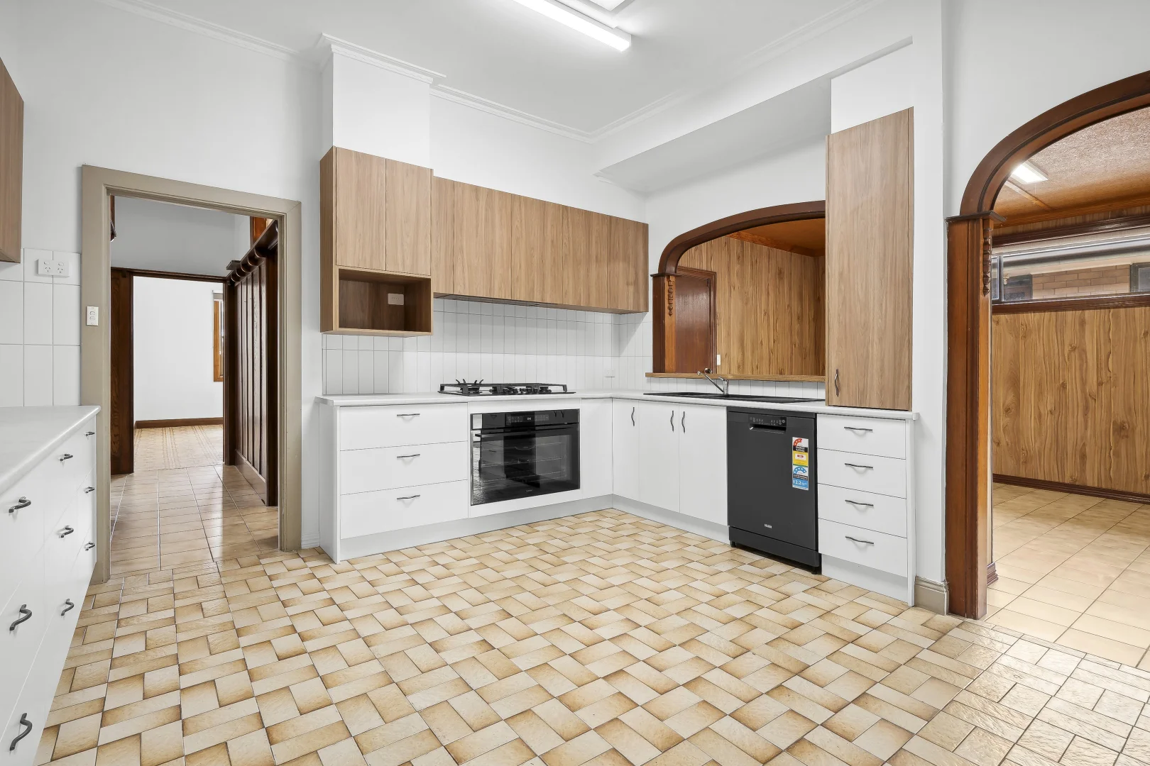 Additional image 2 of 11 Oliver Street, Manifold Heights VIC 3218