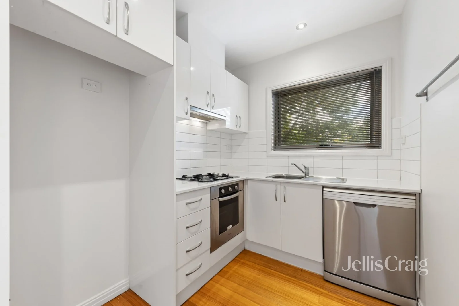 Additional image 2 of 33 Merton Street, Ivanhoe VIC 3079