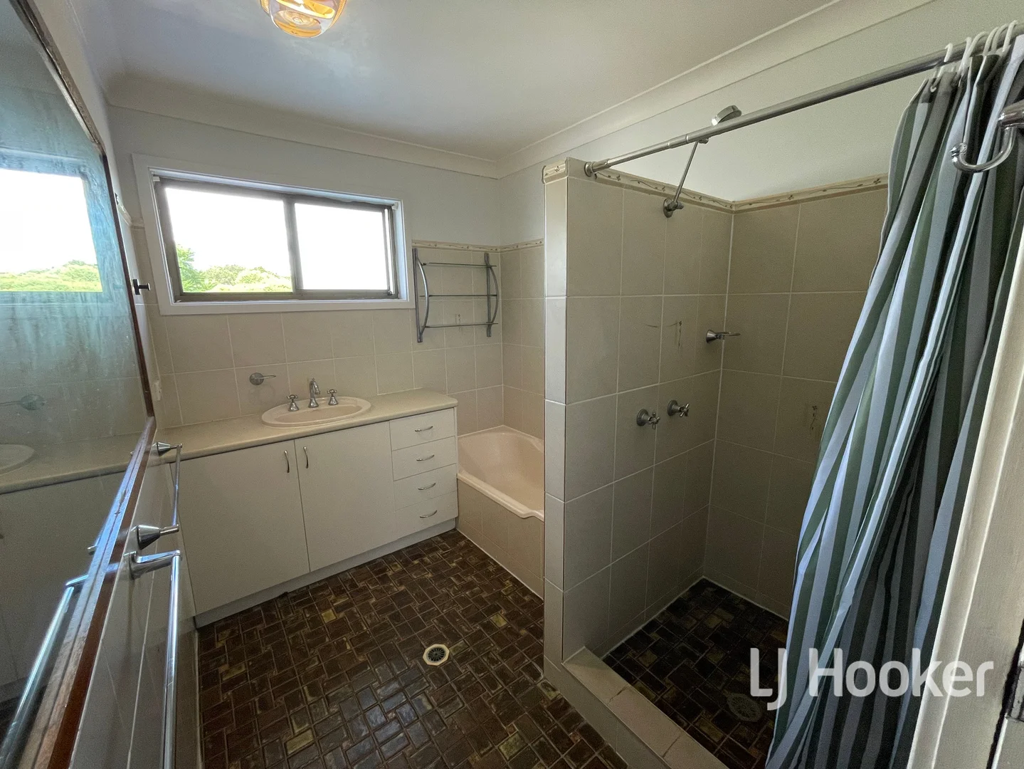 Additional image 8 of 11 Jacaranda Crescent, Inverell NSW 2360