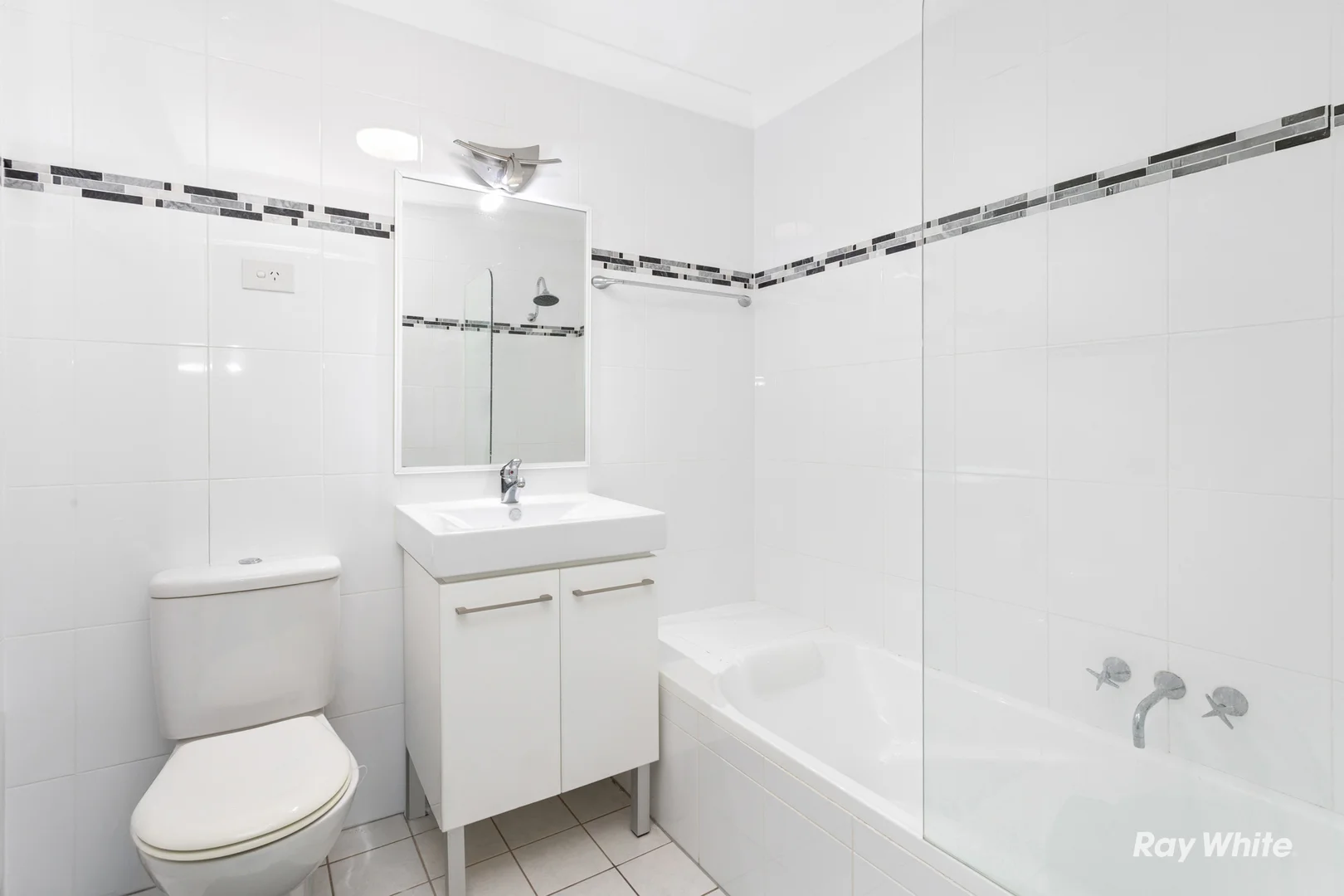 Additional image 6 of 20/39 Scenic Highway, Cooee Bay QLD 4703