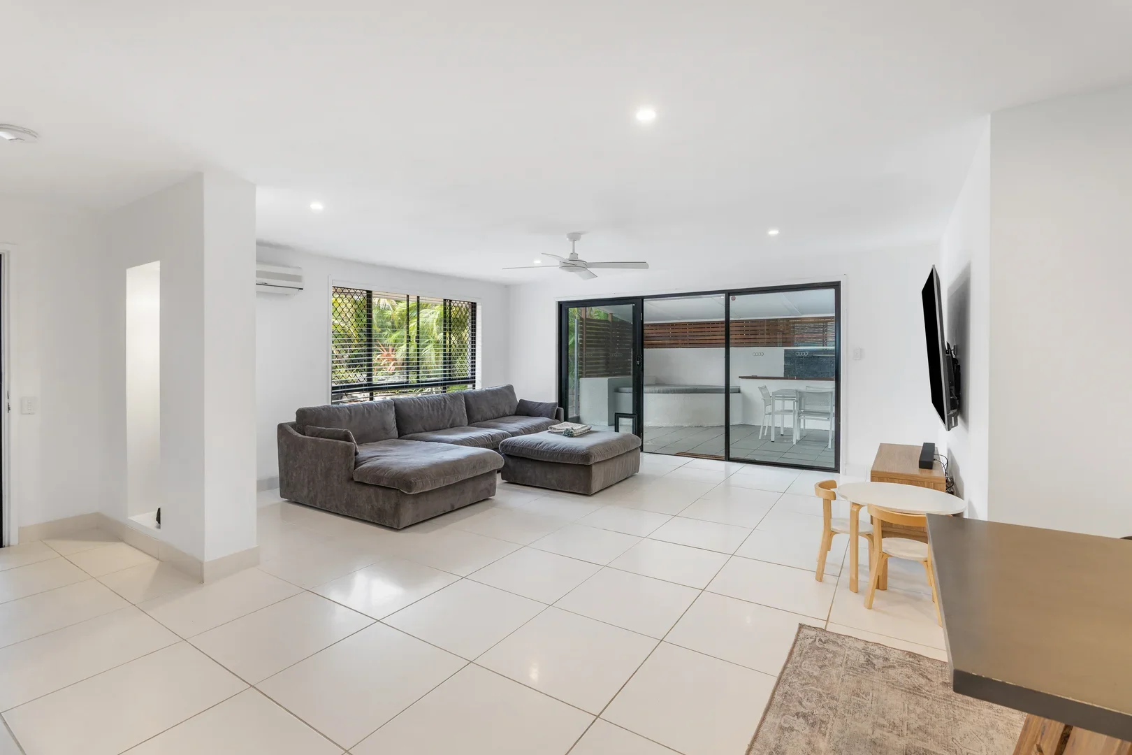 Additional image 4 of 7 Crinum Crescent, Southport QLD 4215