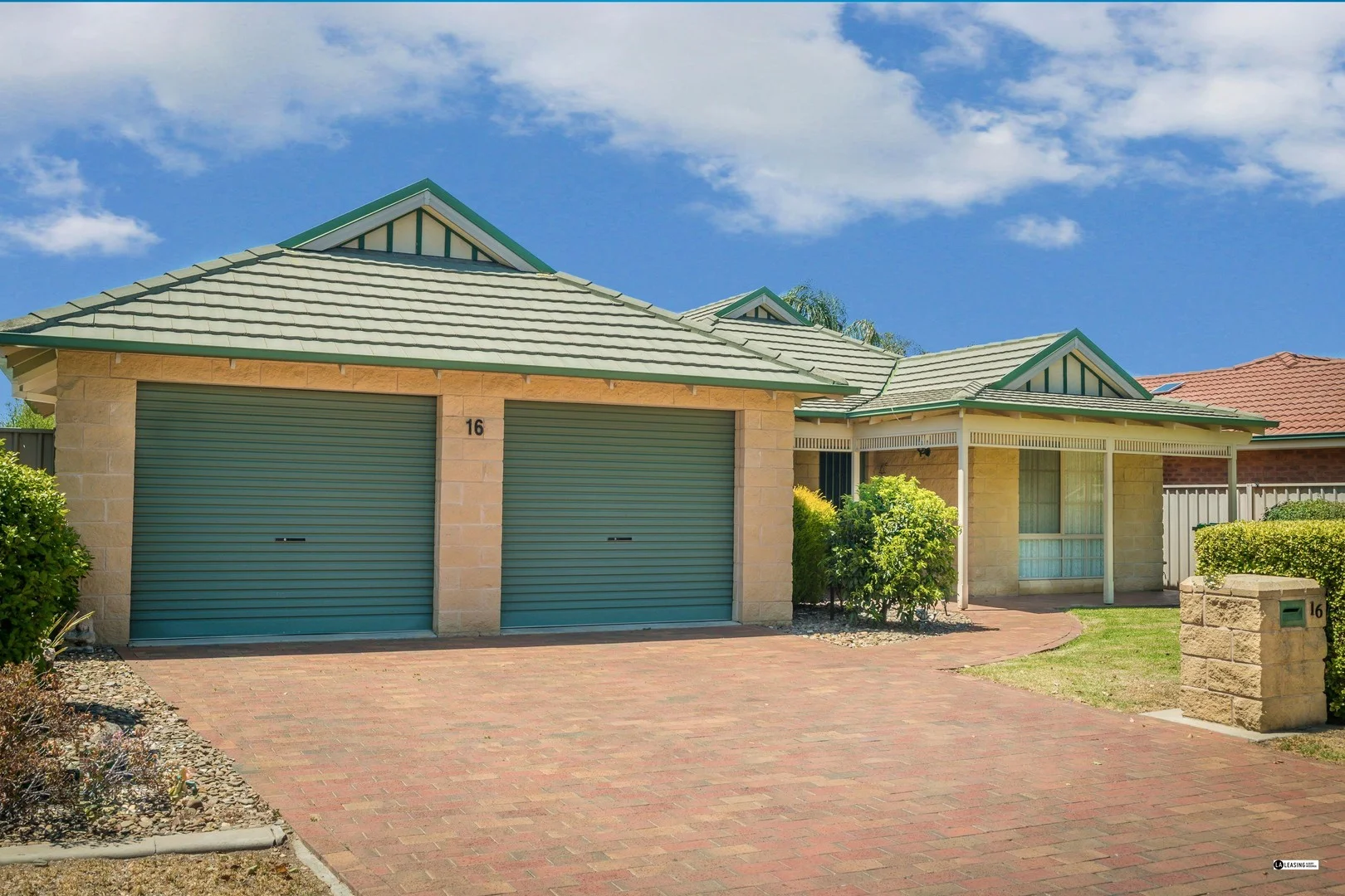 16 Privett Place, Lavington NSW 2641