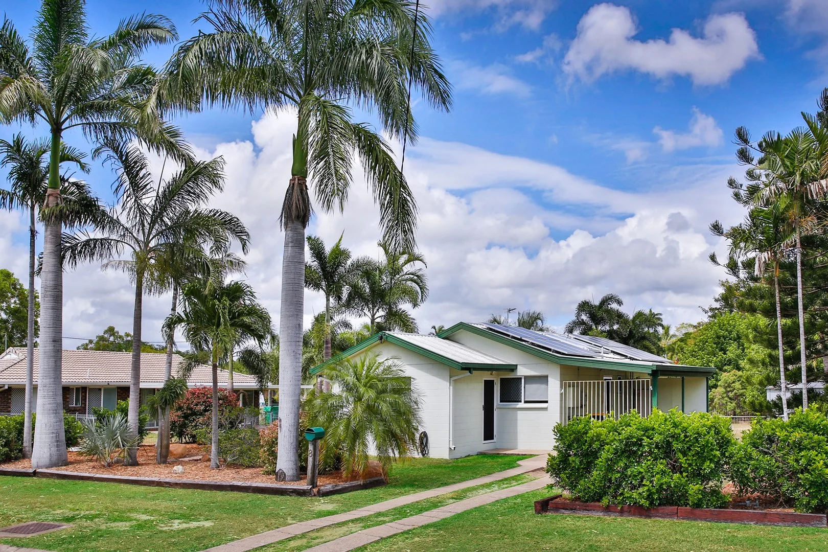 8 Gower Street, Kelso QLD 4815