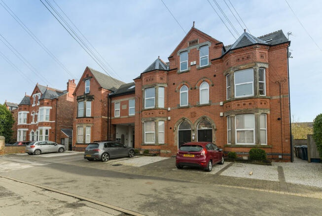 2 Bed Flat, Musters Road, NG2, N1 7GU