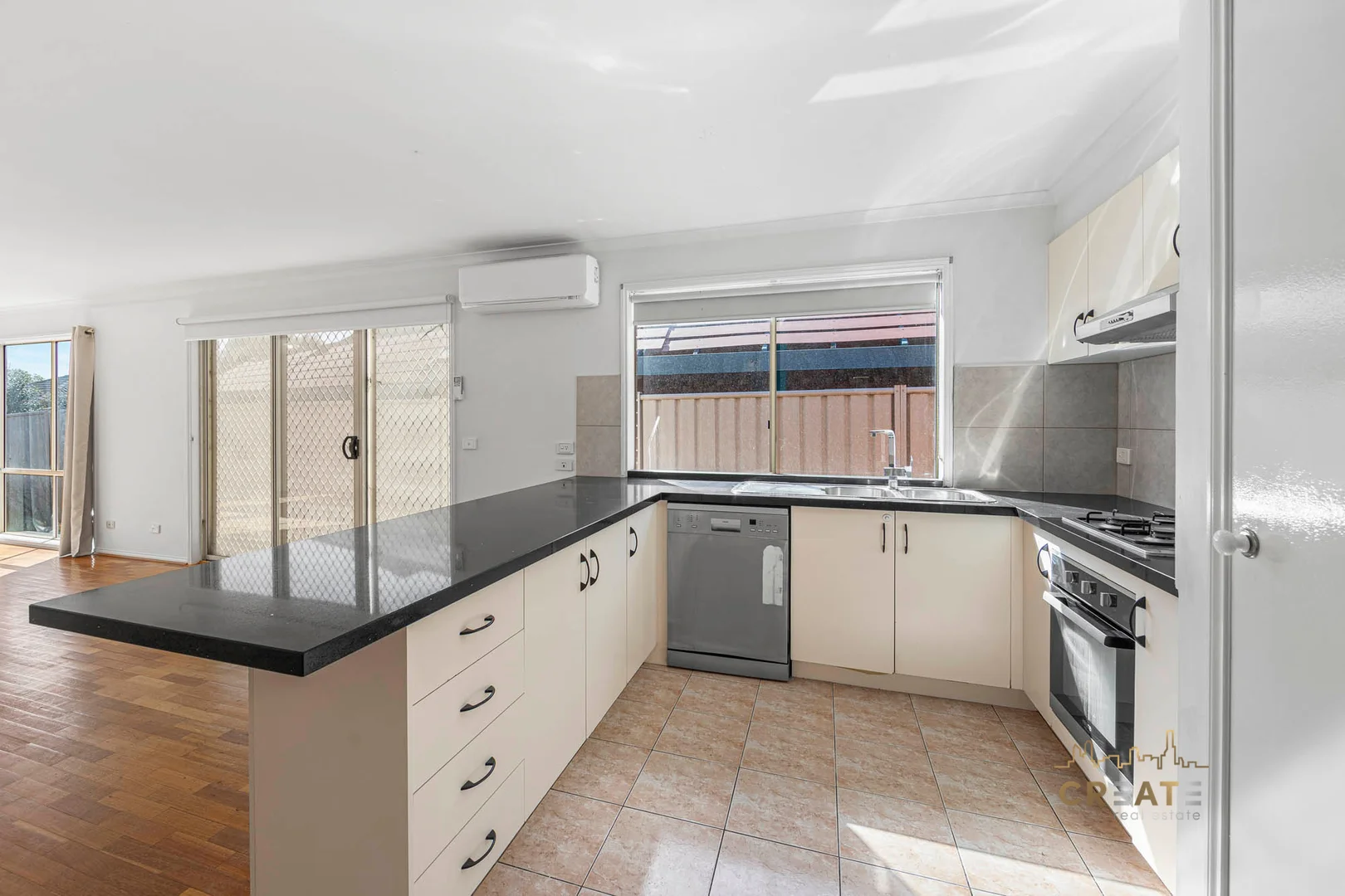 Additional image 3 of 17 Hammersley Place, Caroline Springs VIC 3023