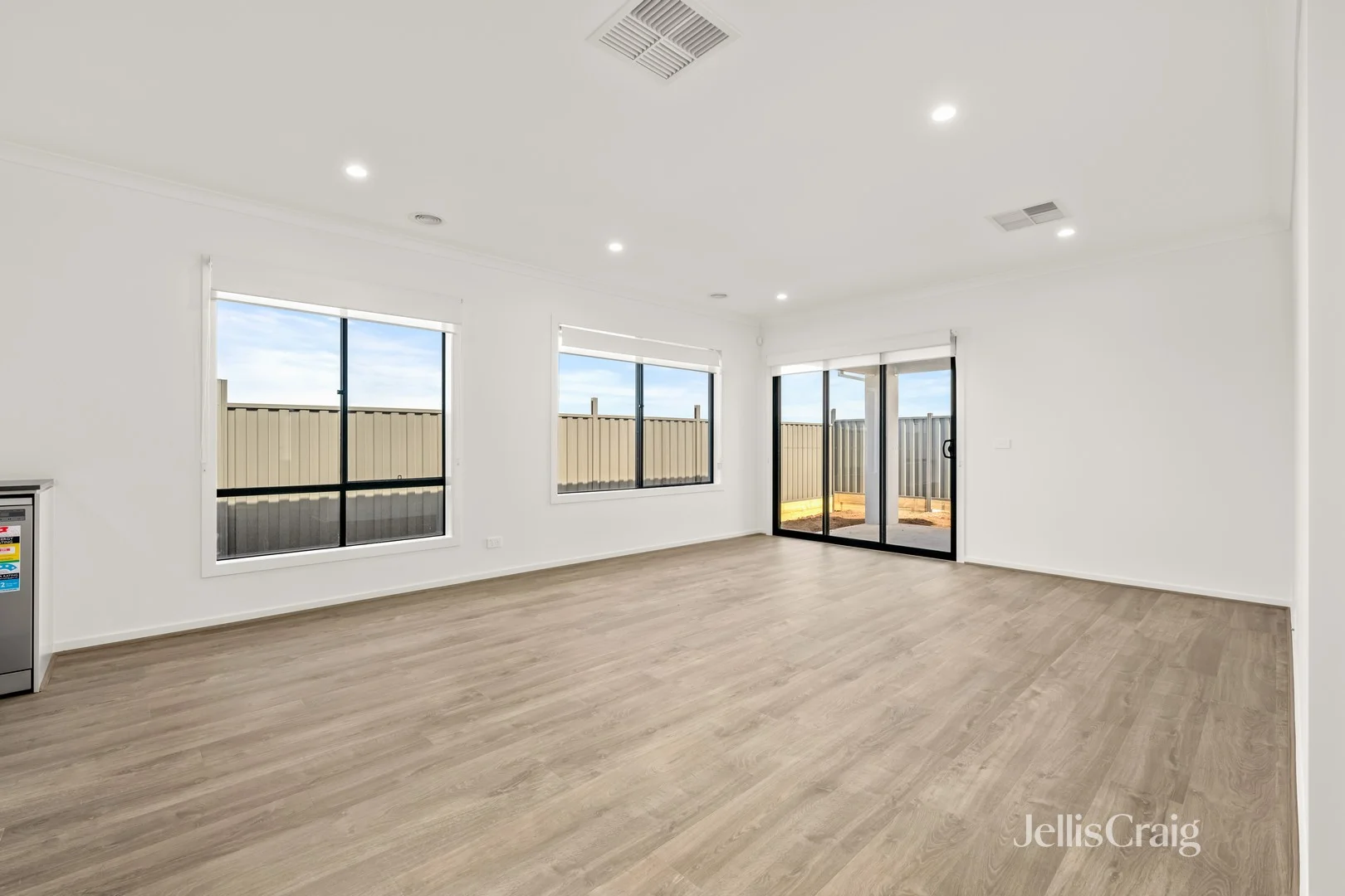 Additional image 2 of 146 Medallion Boulevard, Tarneit VIC 3029