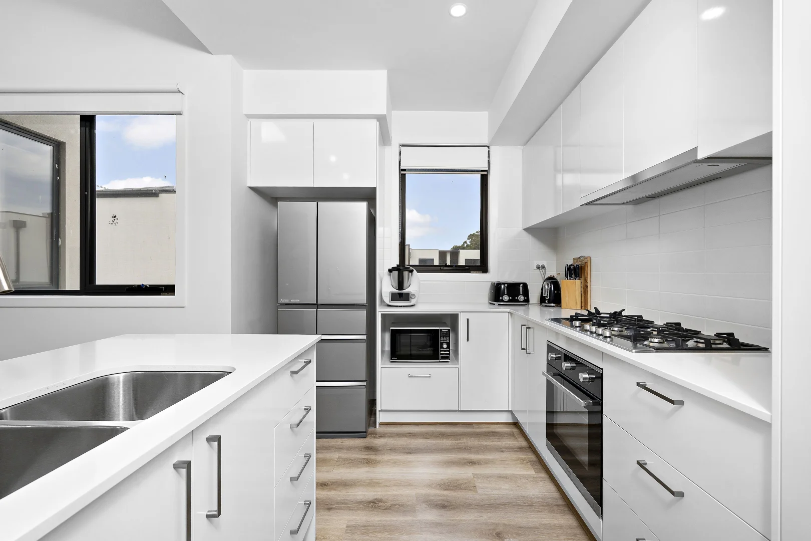 Additional image 4 of 99B Marine Parade, Hastings VIC 3915