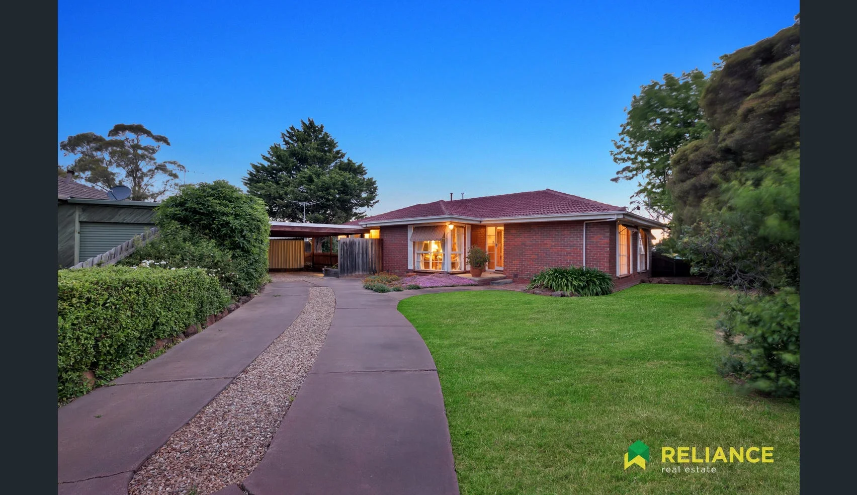 15 Warringa Crescent, Hoppers Crossing VIC 3029