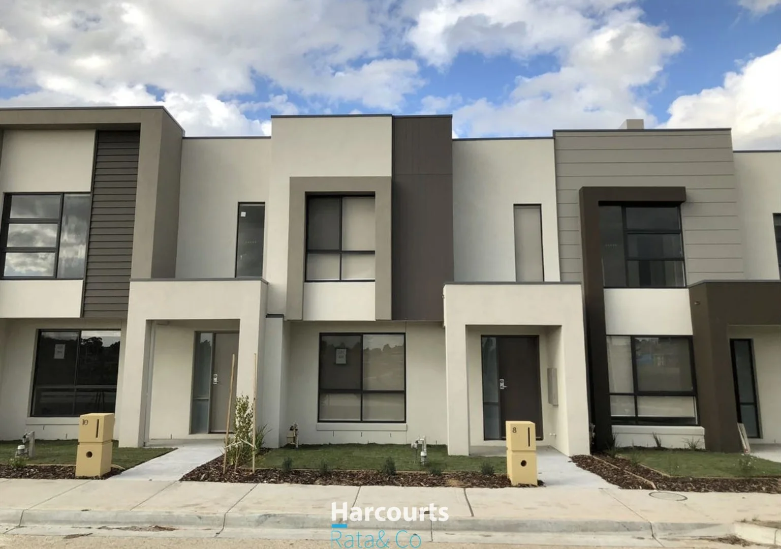 8 Fouz Street, Roxburgh Park VIC 3064
