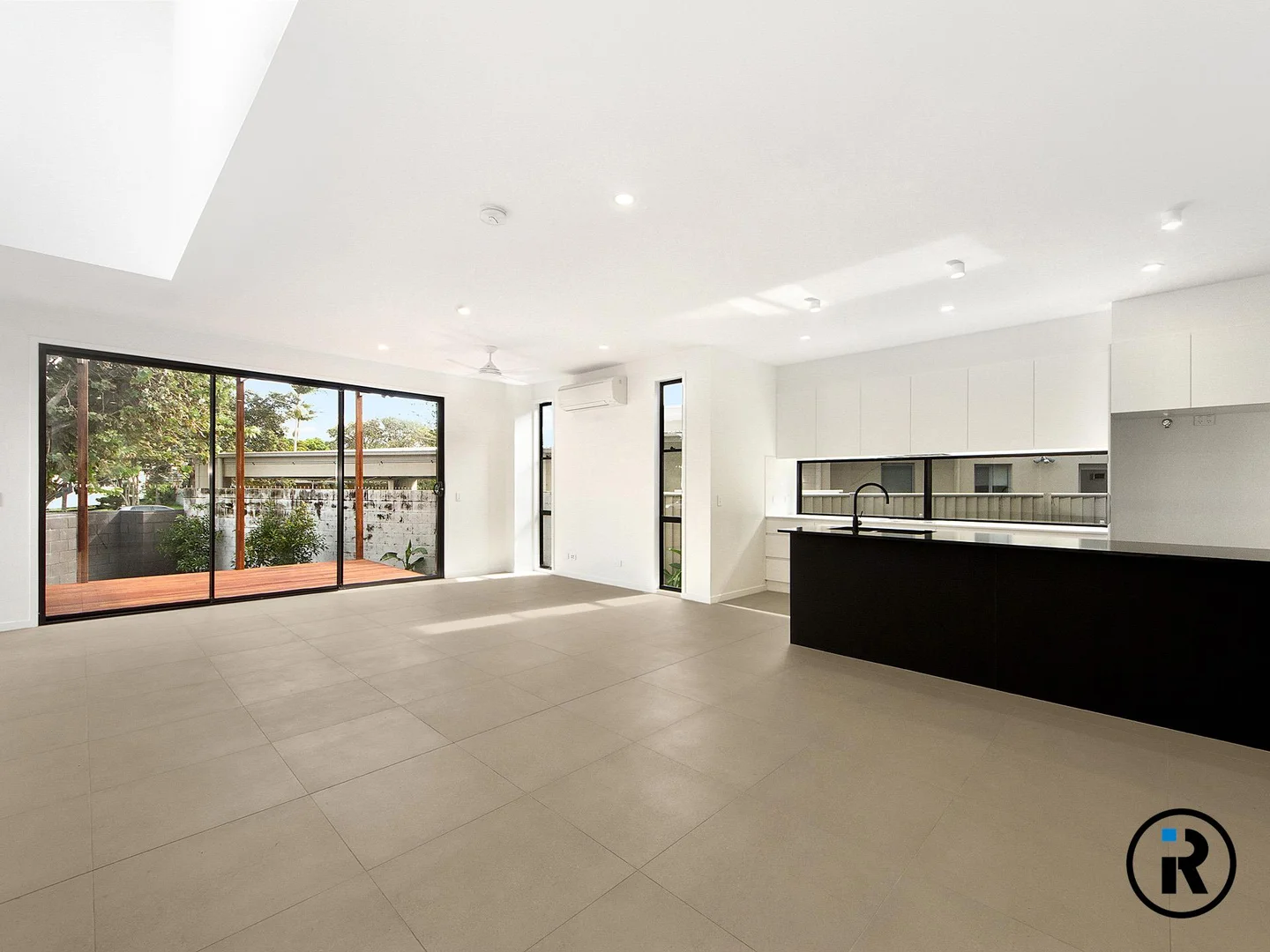 Additional image 4 of 1/17 Mountain View Avenue, Miami QLD 4220