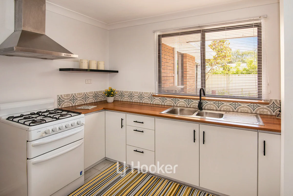 Additional image 3 of 2/11 Melville Court, Geographe WA 6280