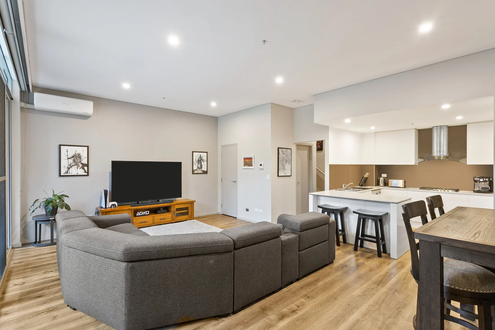 Additional image 3 of 5/2-12 Young Street, Wollongong NSW 2500