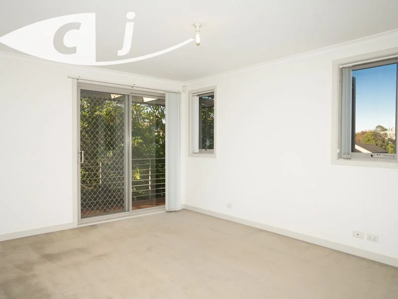 Additional image 3 of 12 Roycroft Avenue, Newington NSW 2127