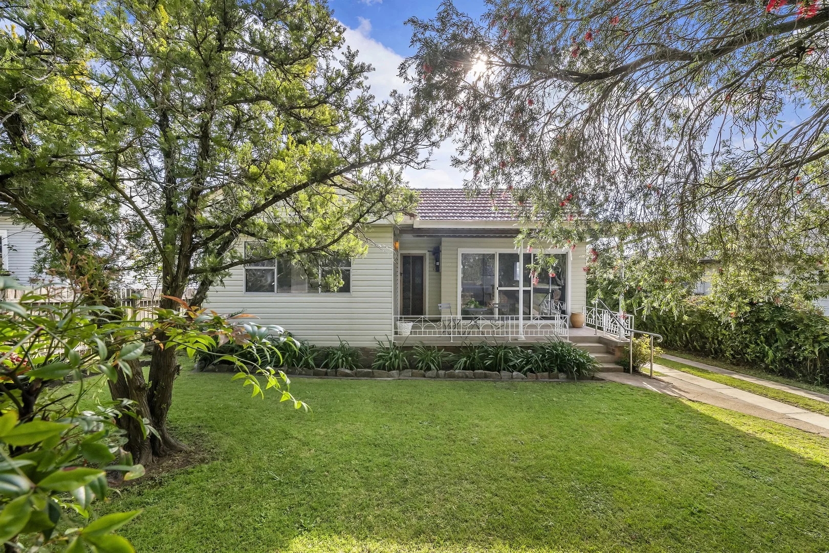 57 Desmond Street, Cessnock NSW 2325