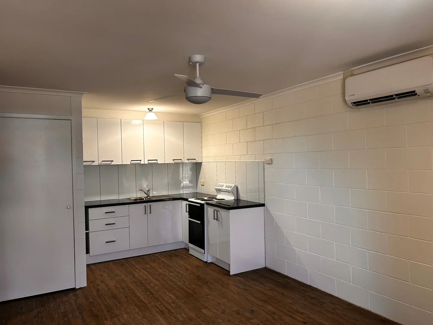 Additional image 4 of 1/19 Bideford Street, Torquay QLD 4655
