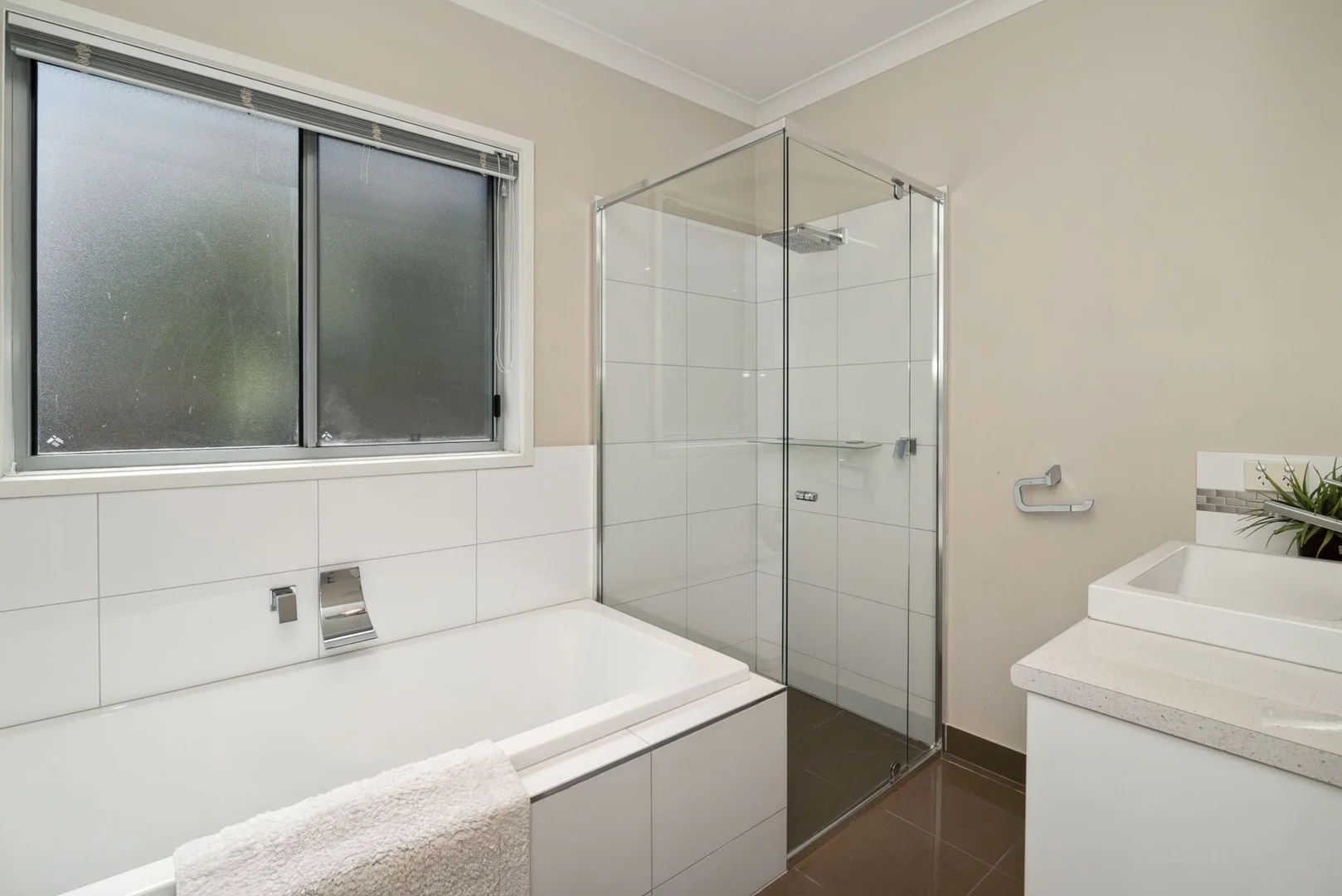 Additional image 6 of 6B Heyington Place, Kennington VIC 3550