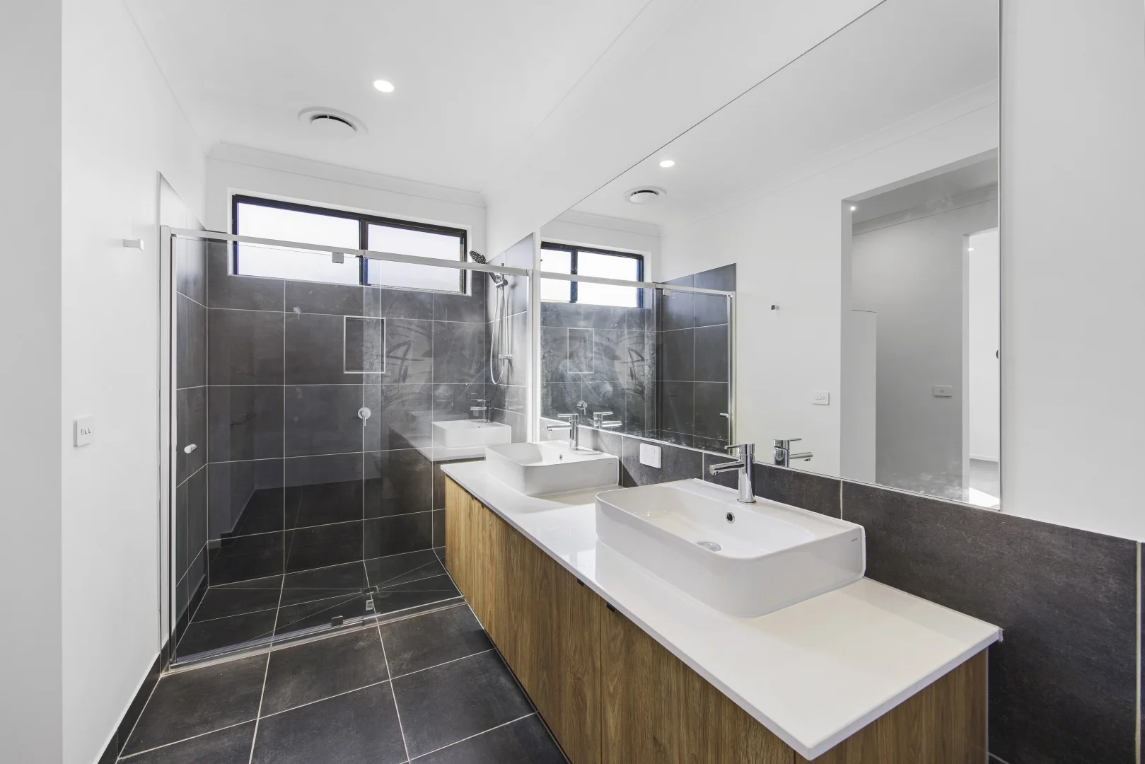 217 Cuthberts Road, Lucas VIC 3350 photo 3