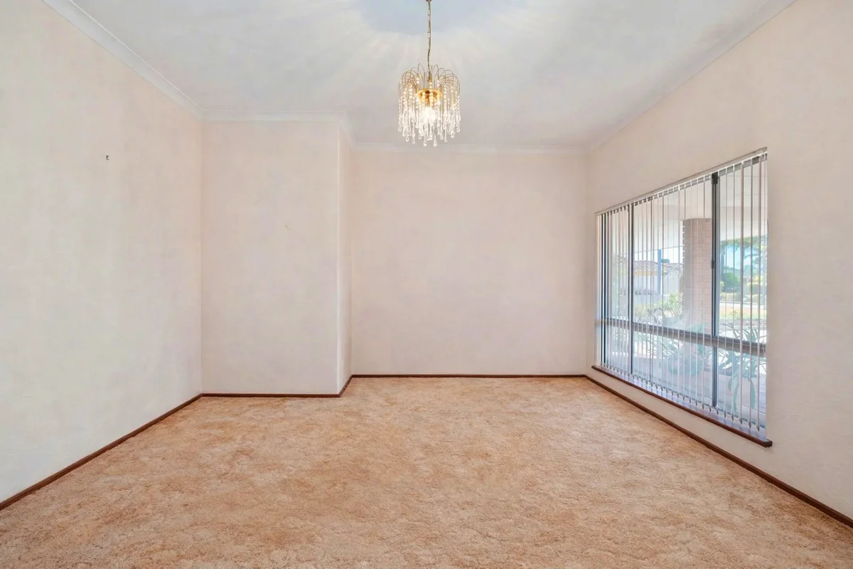 7 Eagle Court, Huntingdale WA 6110 photo 2
