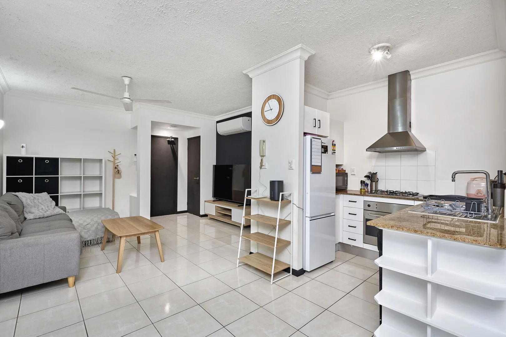 Additional image 5 of 1710/2-10 Greenslopes Street, Cairns North QLD 4870