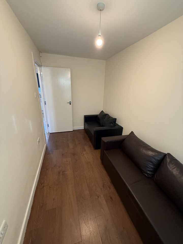 Additional image 6 of 3 Bed Semi-Detached House, Hungerhill Road, NG3, N1 7GU