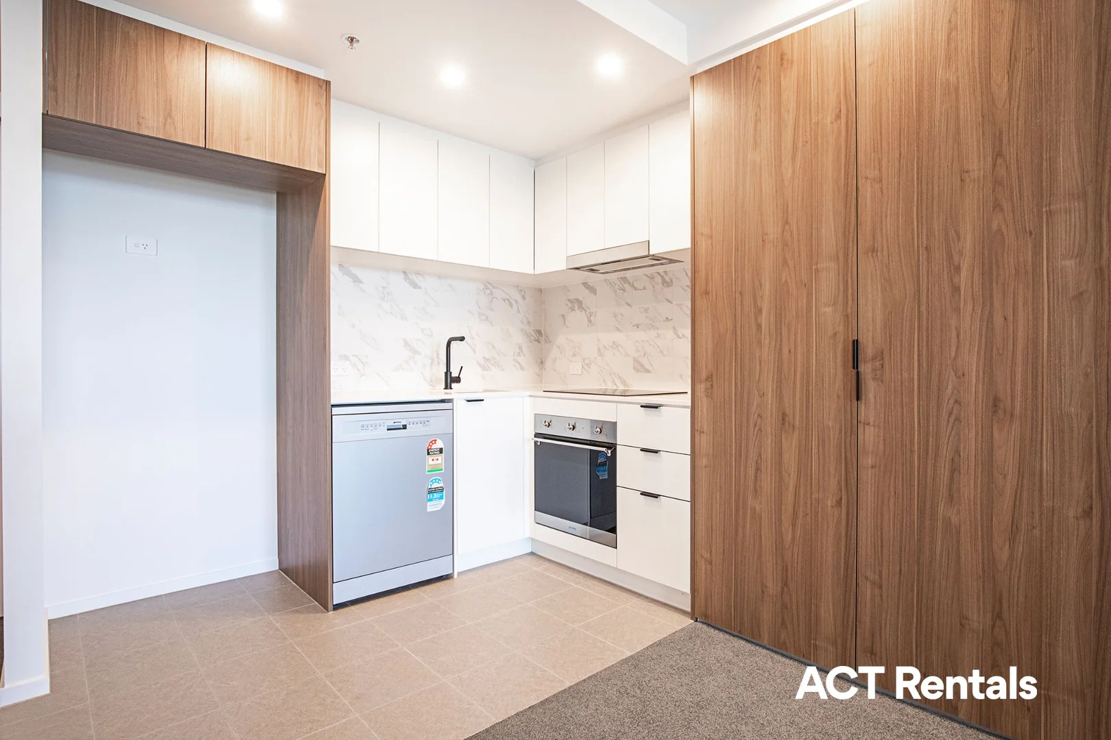 Additional image 2 of 1422/15 Bowes Street, Phillip ACT 2606