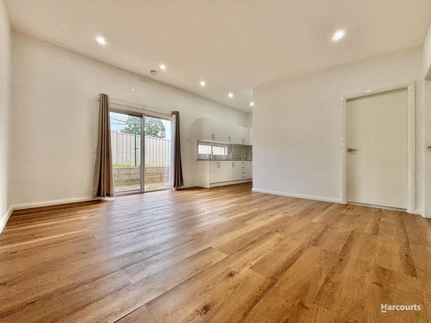 21A Donalbain Circuit, Rosemeadow NSW 2560