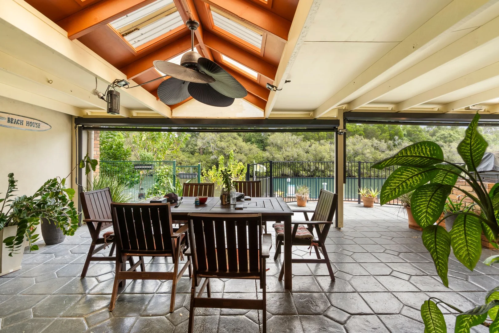 Additional image 2 of 242 Nineteenth Avenue, Elanora QLD 4221