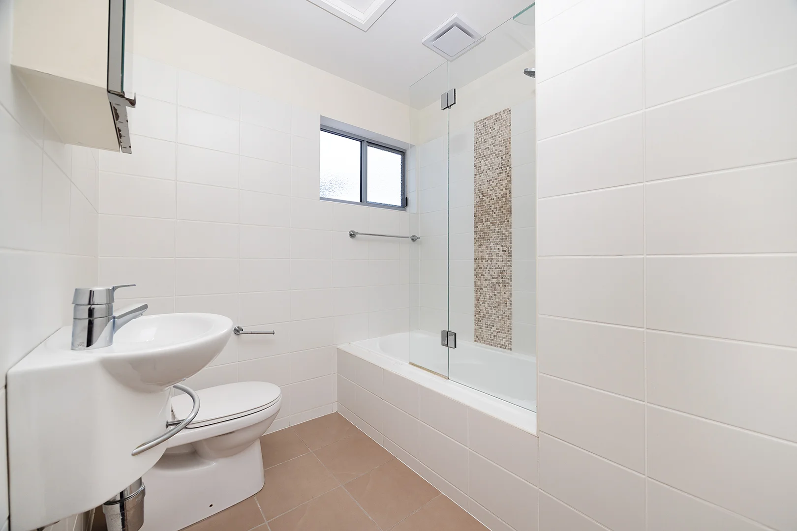 Additional image 10 of 4/8 Shamrock Street, Gordon Park QLD 4031