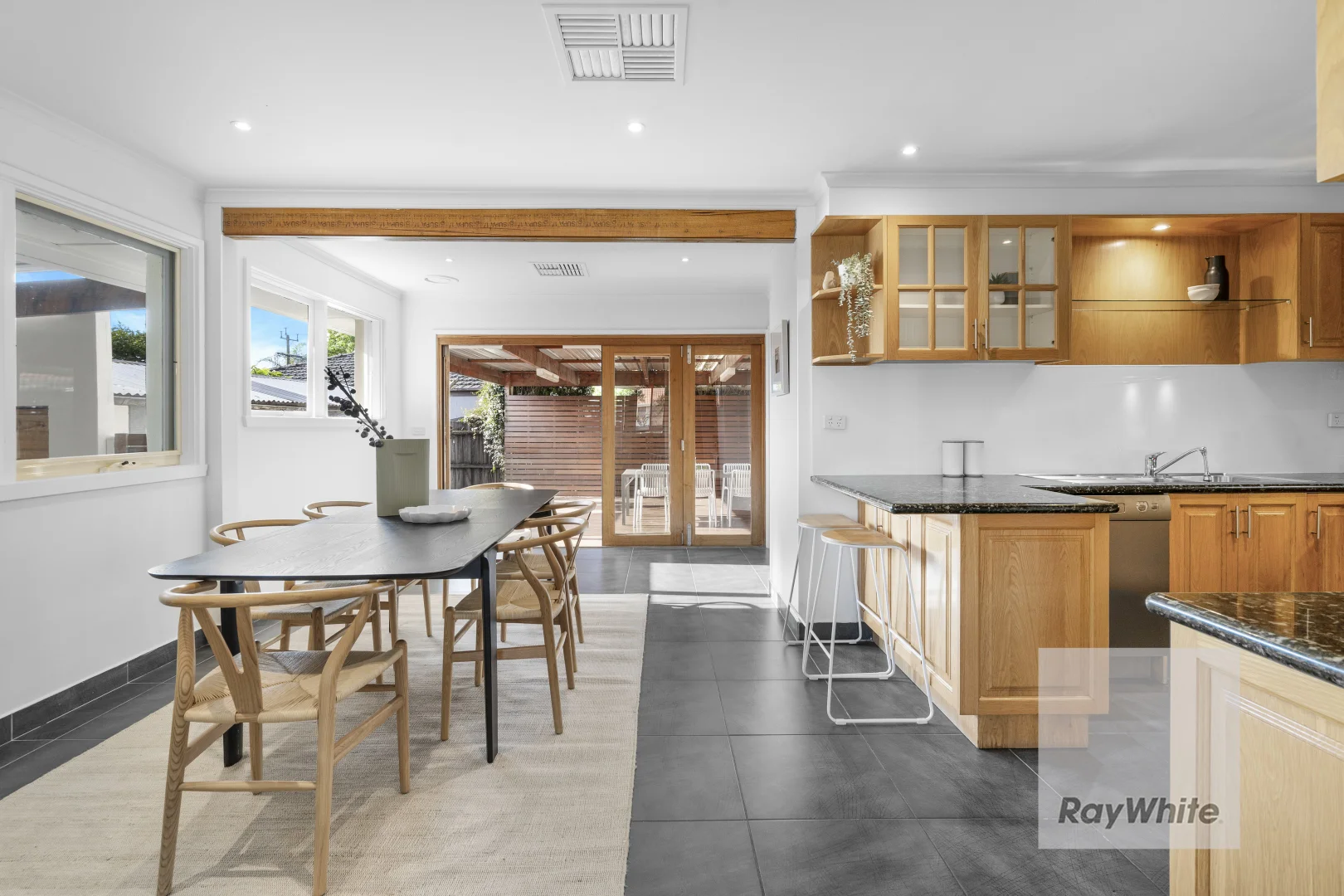 9 Kipling Court, Bundoora VIC 3083 photo 4