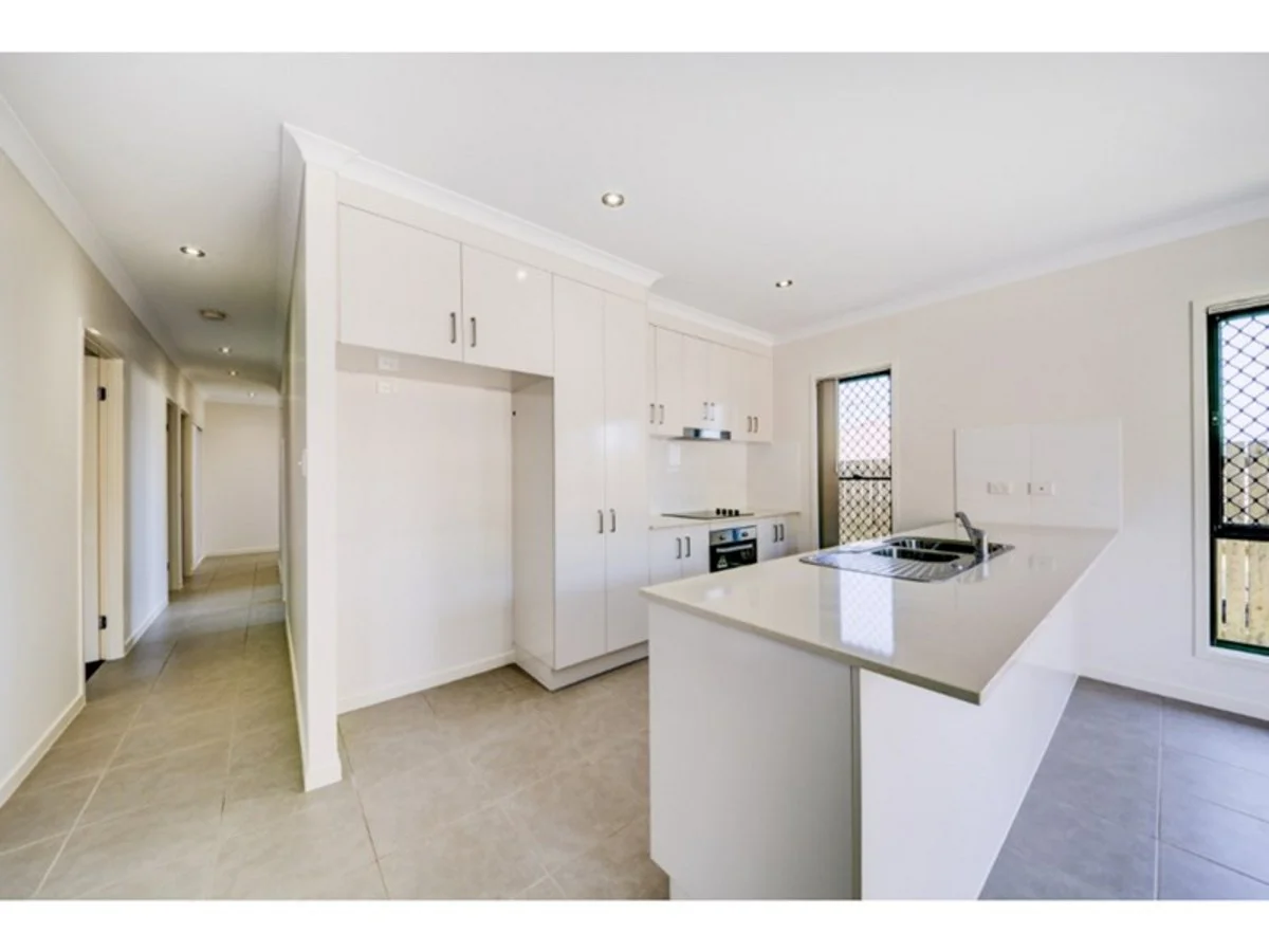 Additional image 2 of 2/41 Waterview Drive, Lammermoor QLD 4703