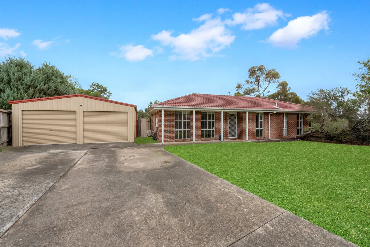 88 Dunbarton Drive, Pakenham VIC 3810