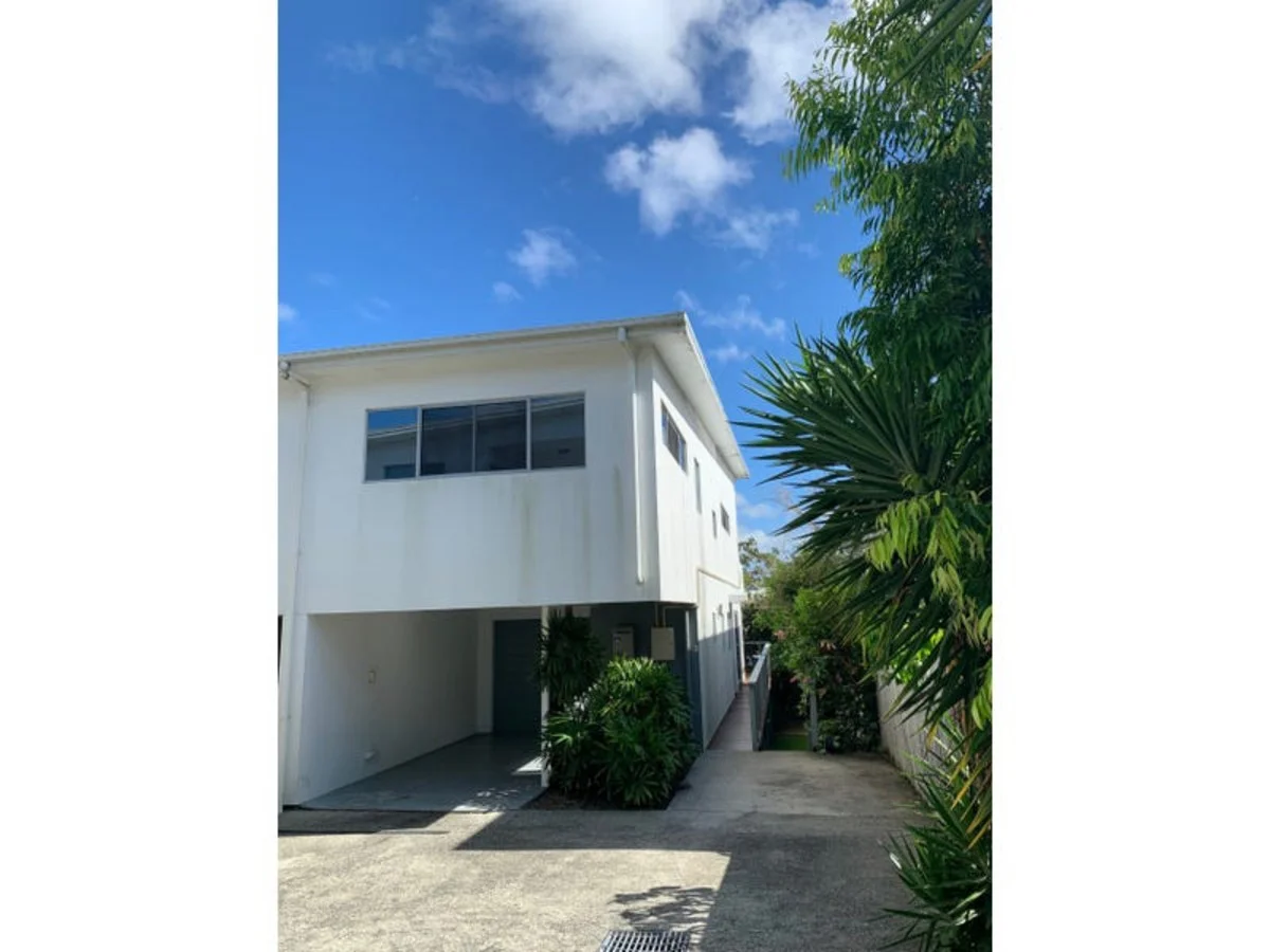 3/87 Pohlman Street, Southport QLD 4215