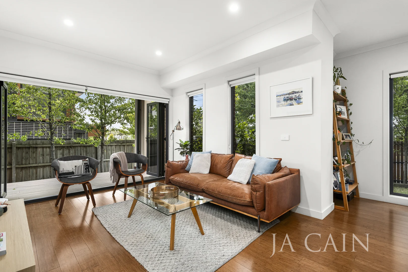 Additional image 3 of 136A Highbury Road, Burwood VIC 3125
