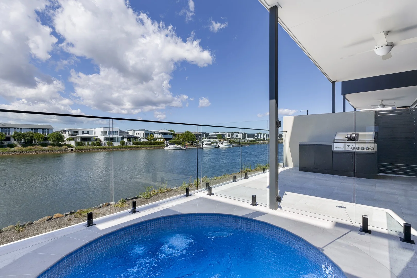 56/35 Grant Ave, Hope Island QLD 4212