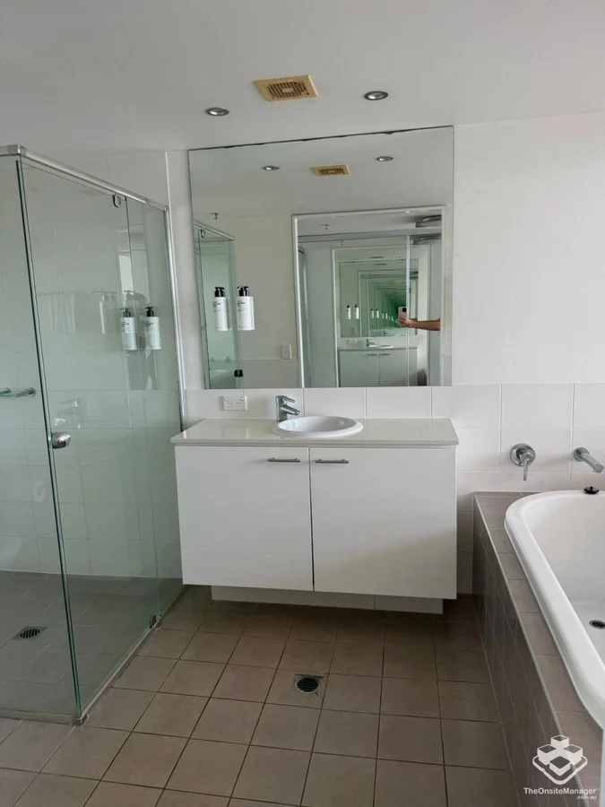 Additional image 7 of ID:21171871/33 T E Peters Drive, Broadbeach QLD 4218