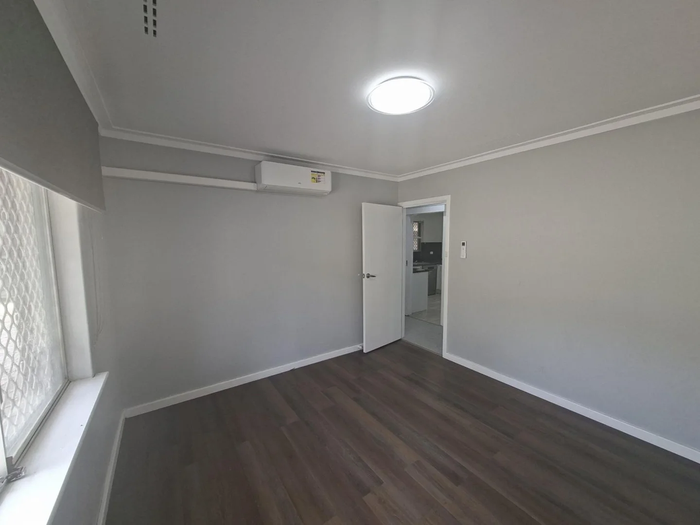 Additional image 10 of 59 Sicklemore Rd, Parmelia WA 6167