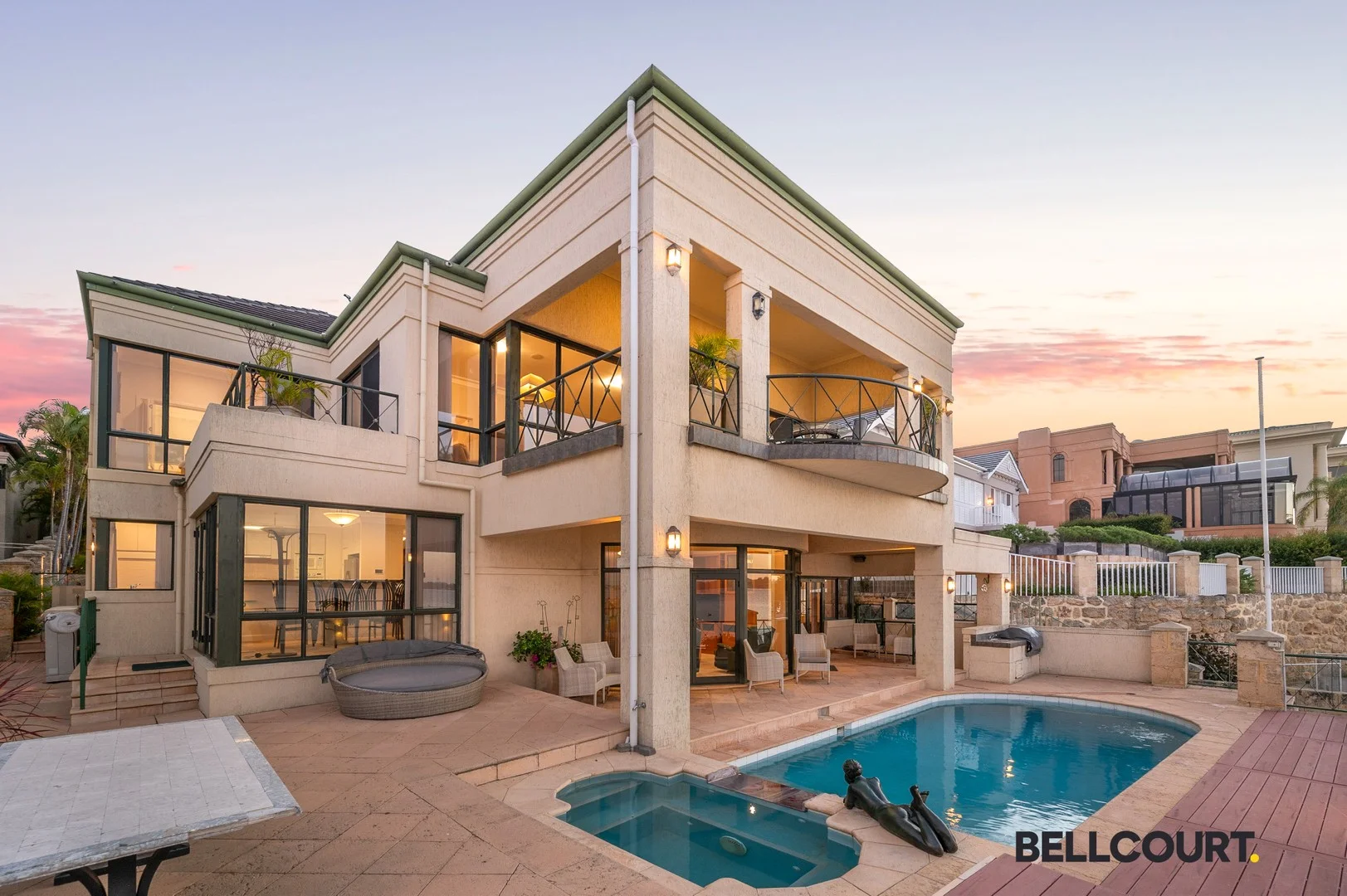 8 Fraser Road, Applecross WA 6153