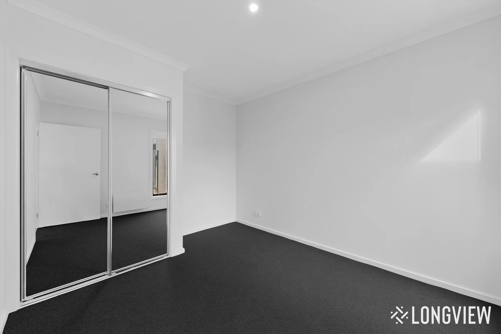 82 Bourn Circuit, Sunbury VIC 3429 photo 3