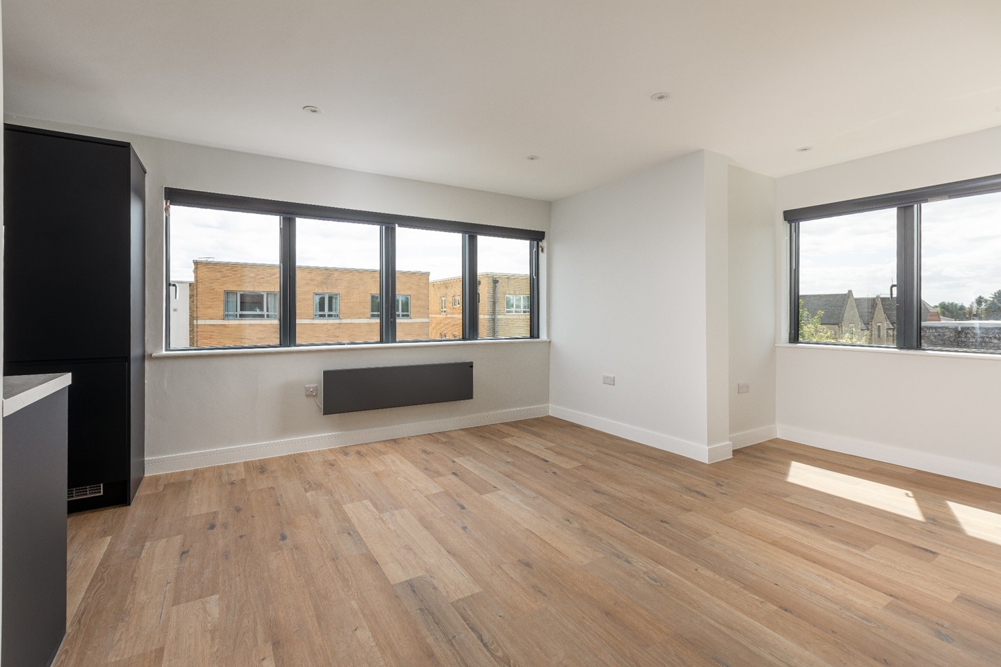 2 Bed Flat, High Street, OX5, N1 7GU