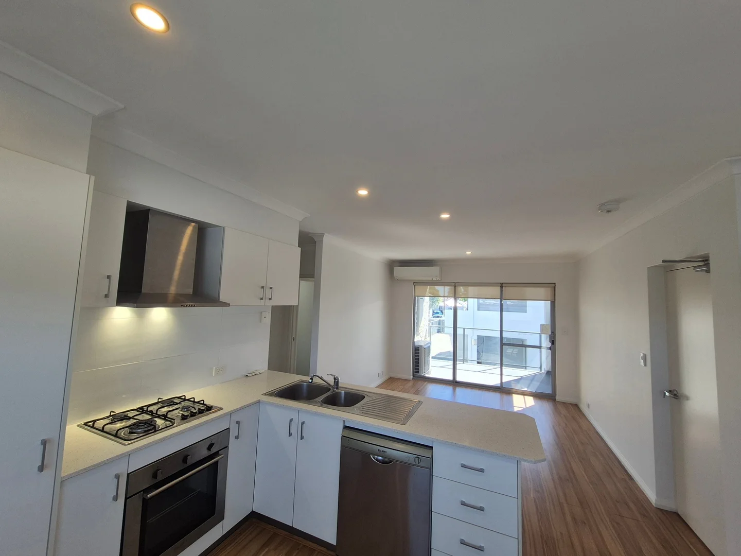 Additional image 6 of 5/360 hardey road, Cloverdale WA 6105