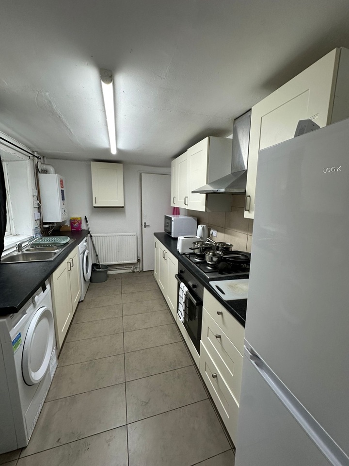 Additional image 20 of Room in a Shared House, Oxford, OX1, N1 7GU