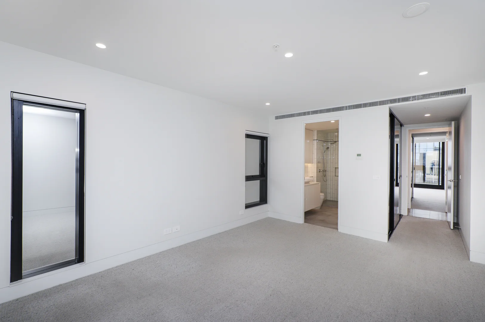 Additional image 9 of 1801/151 Berkeley Street, Melbourne VIC 3000