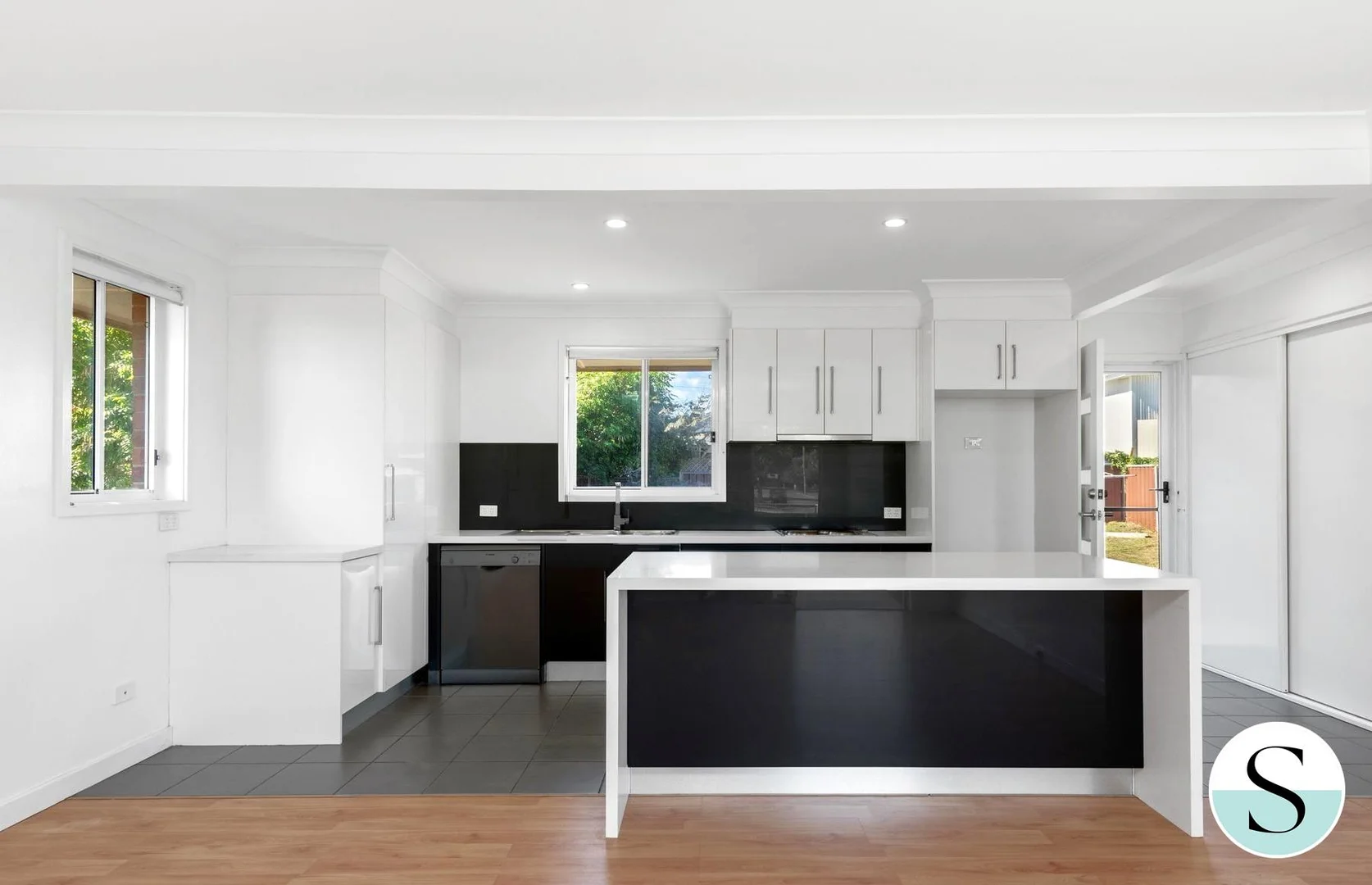 Additional image 5 of 7 Alexander Avenue, Caves Beach NSW 2281