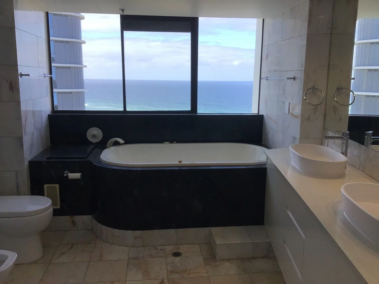 Additional image 6 of ID:21171102/13 Cunningham Avenue, Main Beach QLD 4217