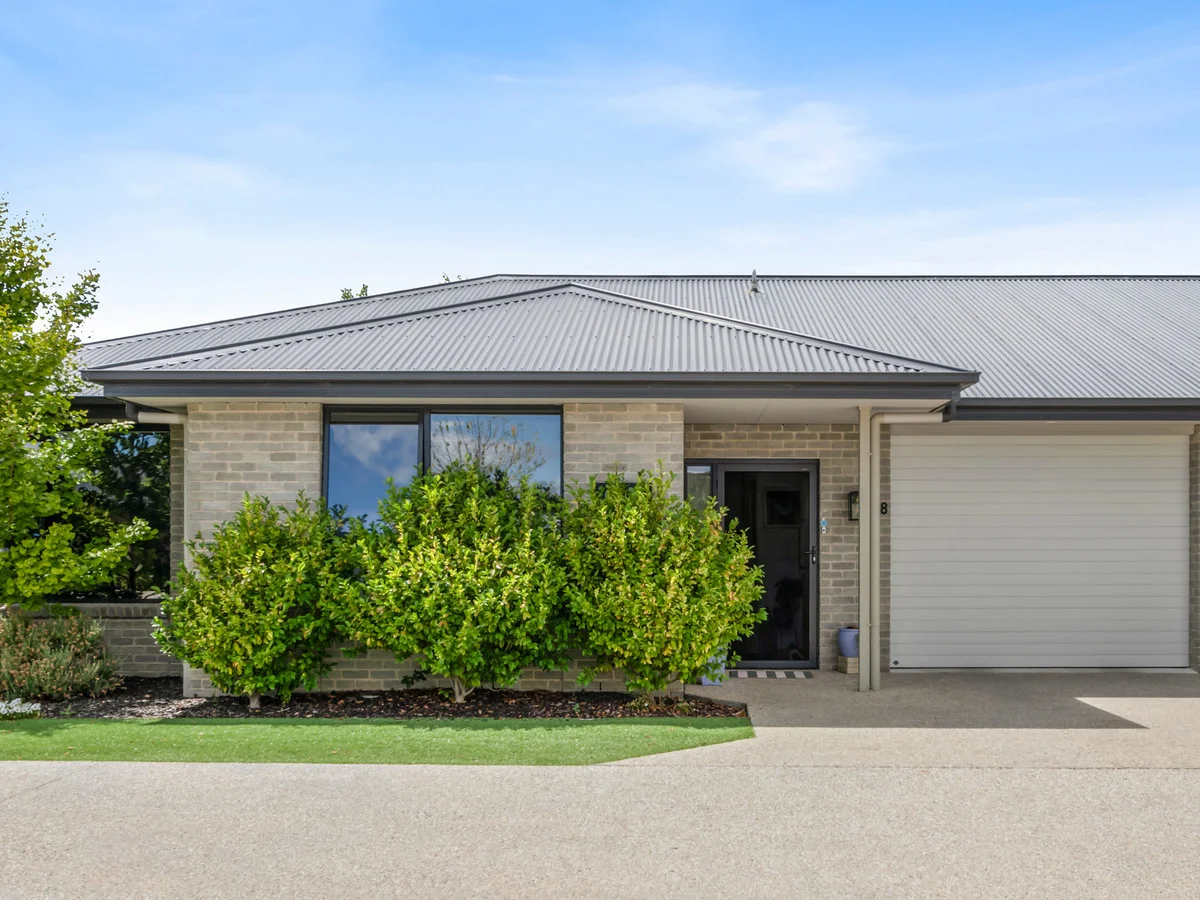Newstead TAS 7250